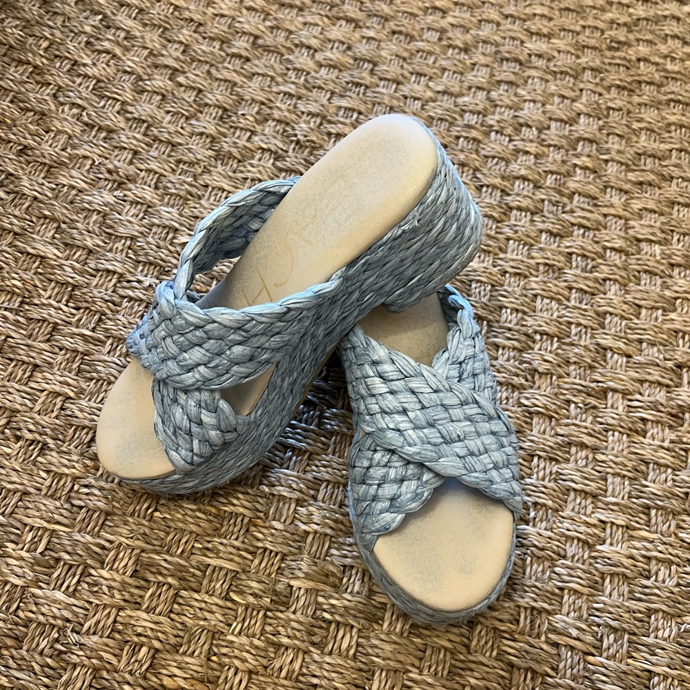 BEACH Platform Raffia Mules